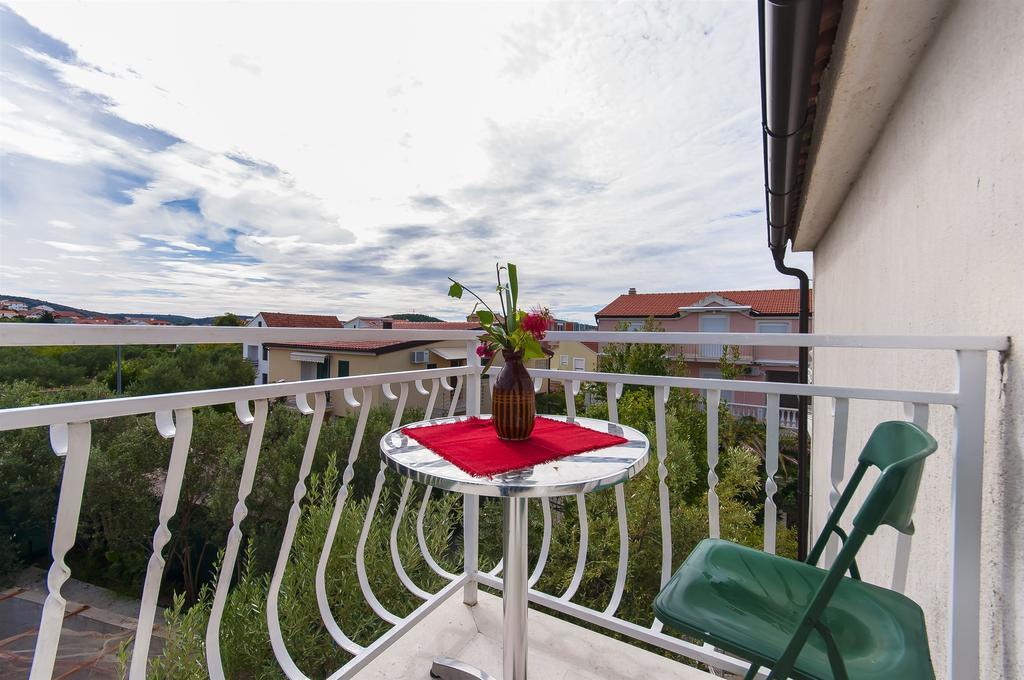 Apartments Luca Rogoznica  Bagian luar foto