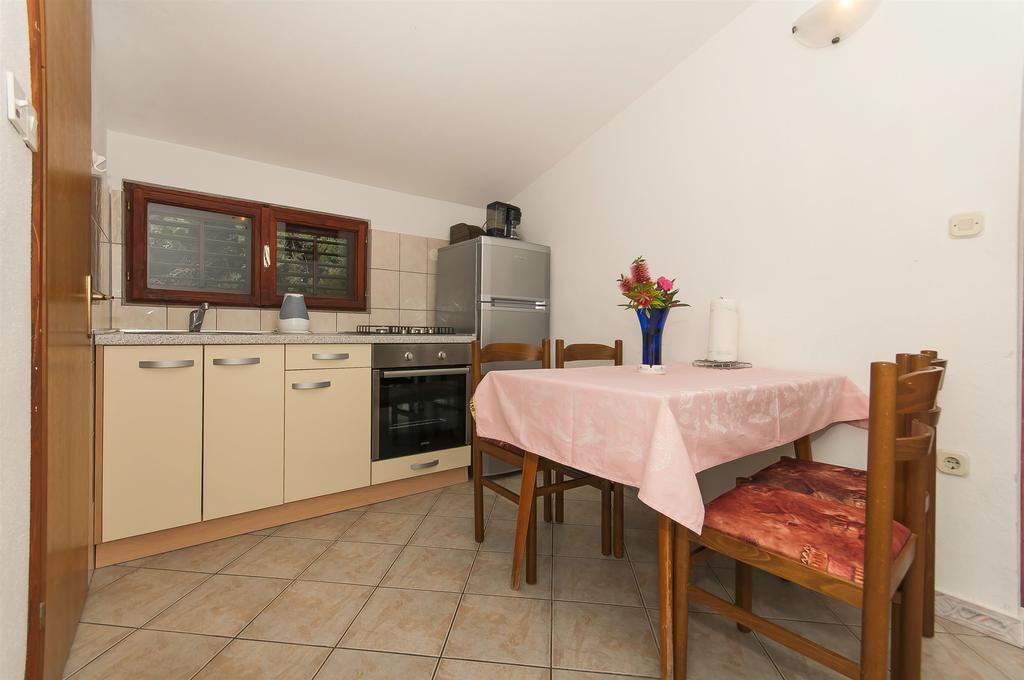 Apartments Luca Rogoznica  Bagian luar foto