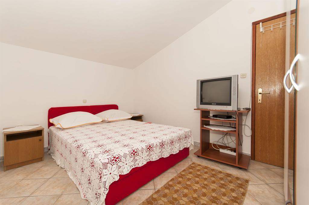Apartments Luca Rogoznica  Bagian luar foto