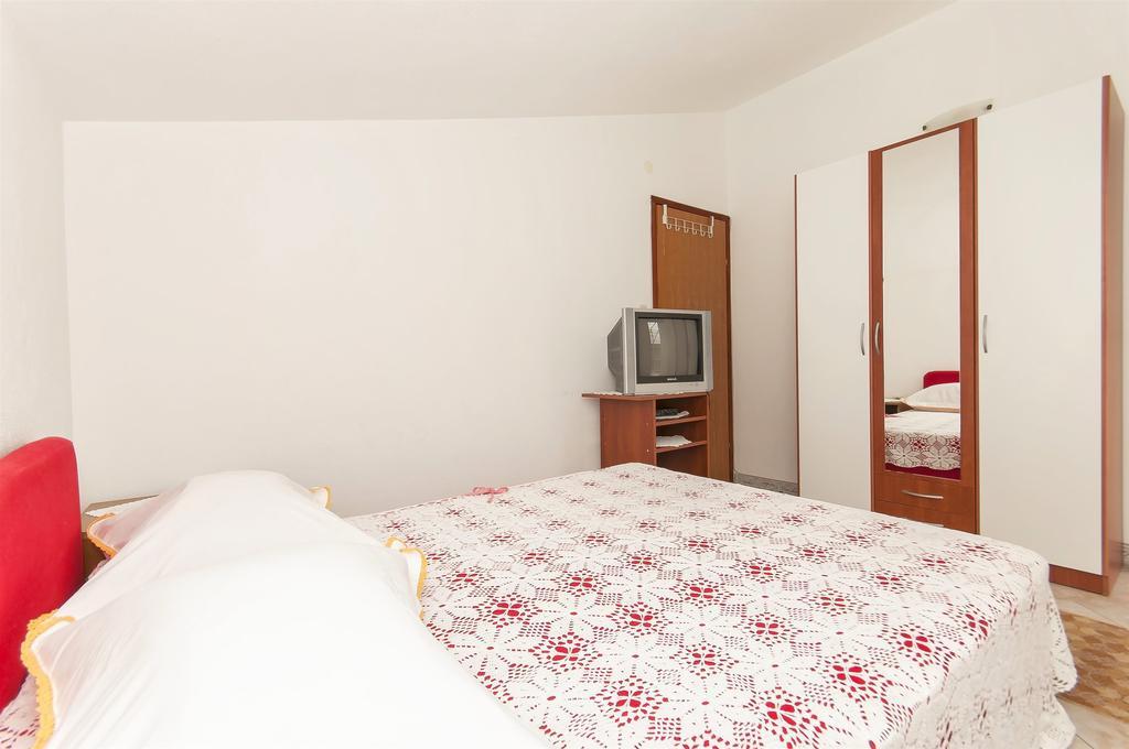 Apartments Luca Rogoznica  Bagian luar foto