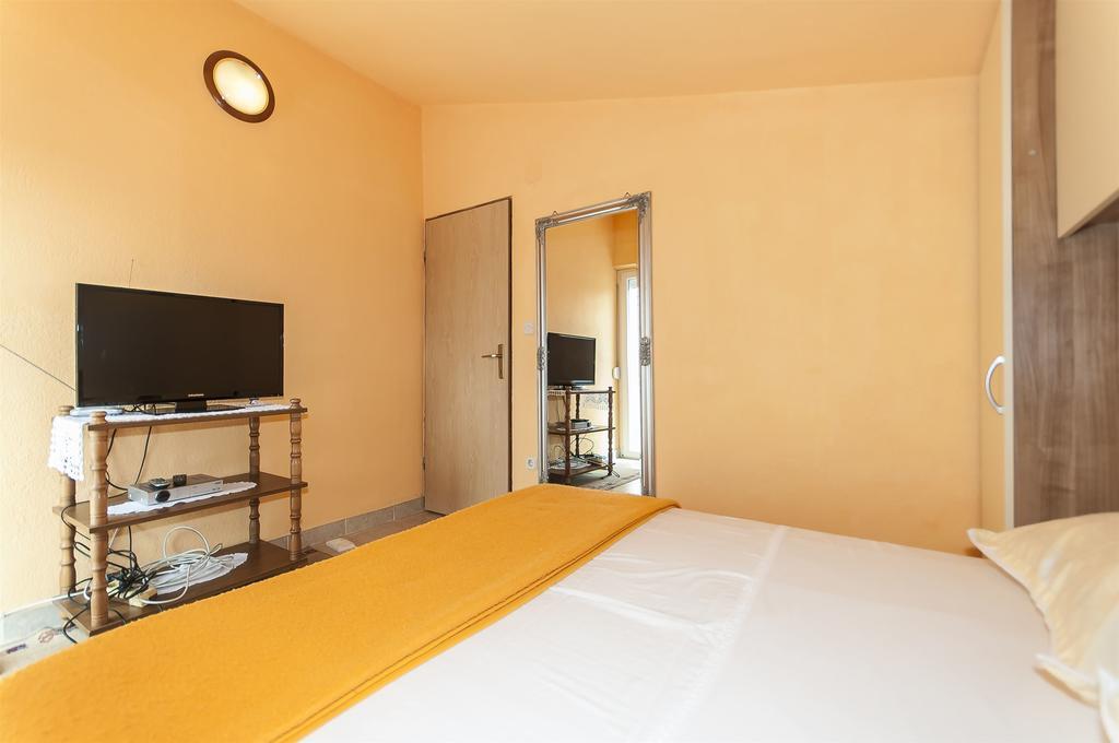Apartments Luca Rogoznica  Bagian luar foto